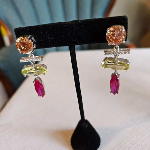 Park Lane "Center Stage" NWOT Earrings Bracelet Necklace Bundle-Item #590 - Picture 2 of 5